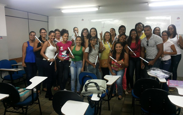 Diretora do Sindifarma ministra palestra na Faculdade Dom Pedro II