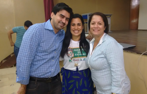 Farmácia nas Escolas é um sucesso nas escolas Luiz Viana e Manoel Vitorino