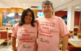 Diretoria de Mulheres tinge de rosa Seminário da Fenafar